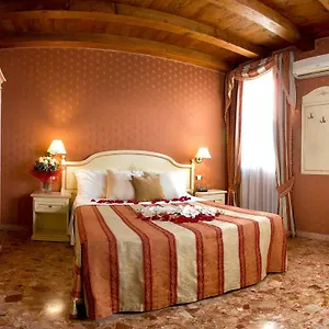 https://hotel-conterie.hotelinveneto.com